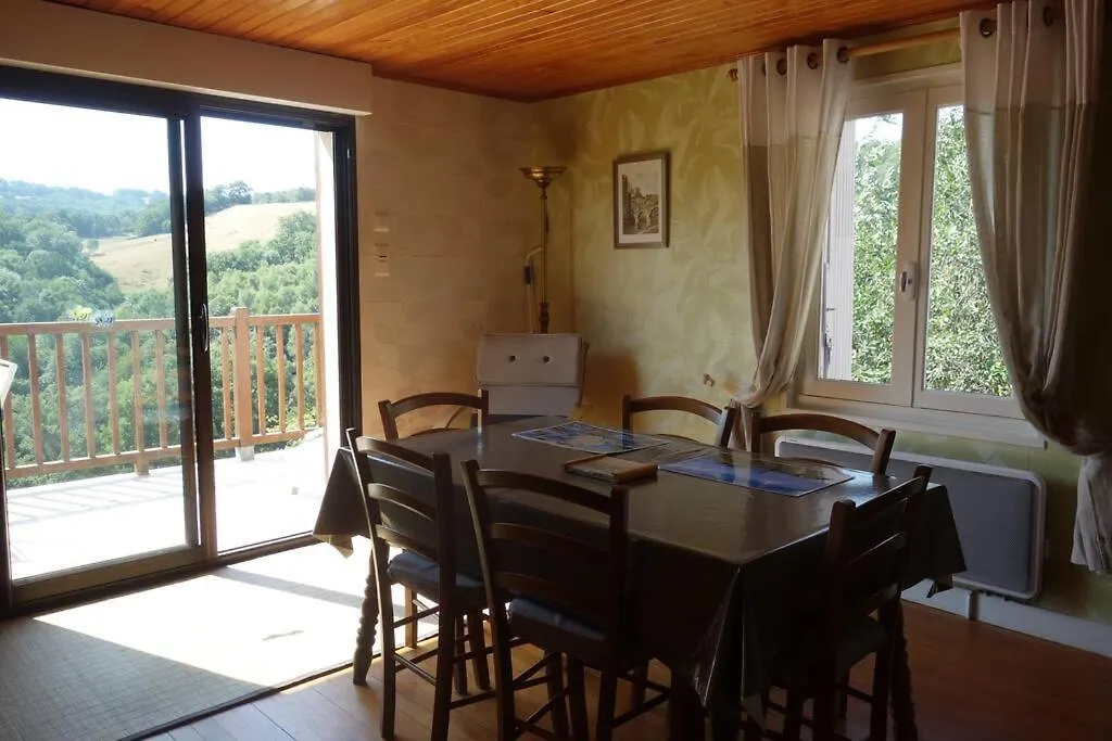 Holiday home Maison Calme Pes De Conques En Rouergue Senergues